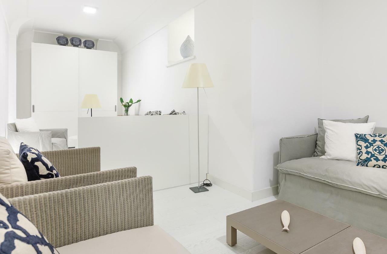 White Stylish Apartments Vico Equense Ngoại thất bức ảnh